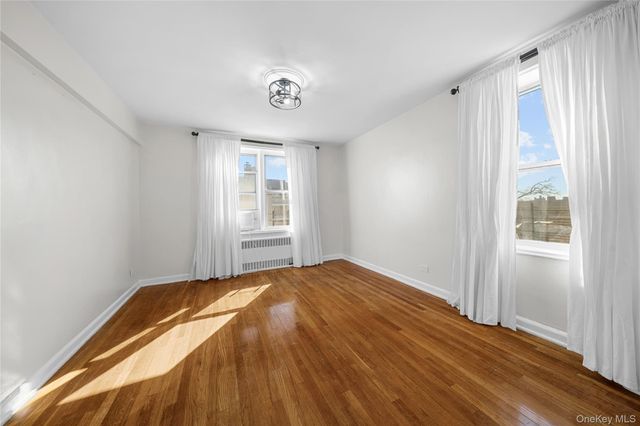 142-35 84 Drive 6B, Briarwood, NY 11435