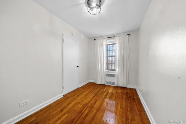 142-35 84 Drive 6B, Briarwood, NY 11435