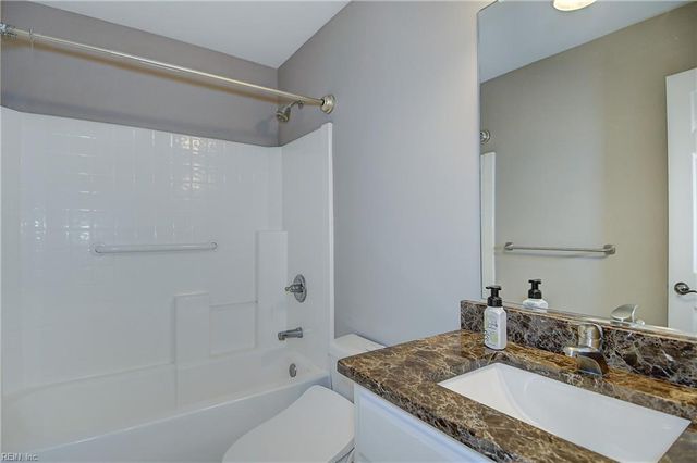 5106 Bayport LNDG, Suffolk, VA 23435