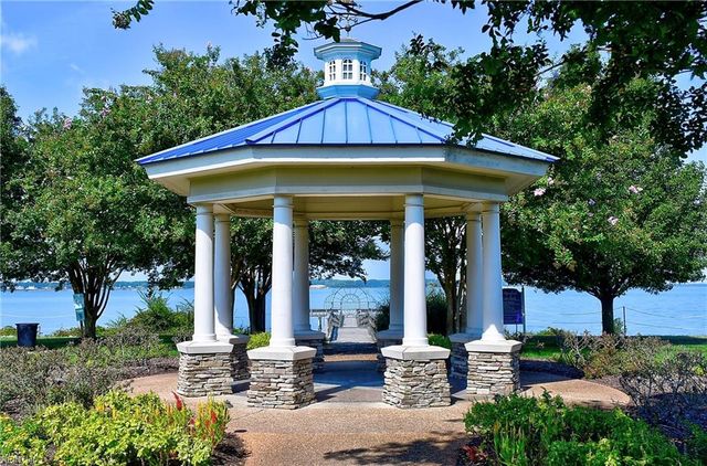 5106 Bayport LNDG, Suffolk, VA 23435