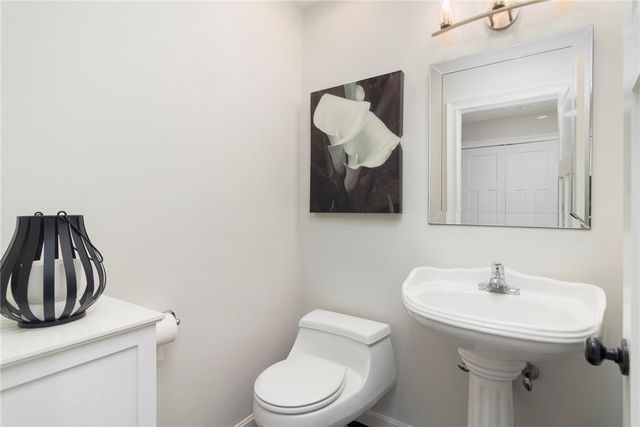 99 Blackstone Avenue, Warwick, RI 02889