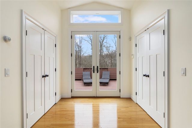 99 Blackstone Avenue, Warwick, RI 02889