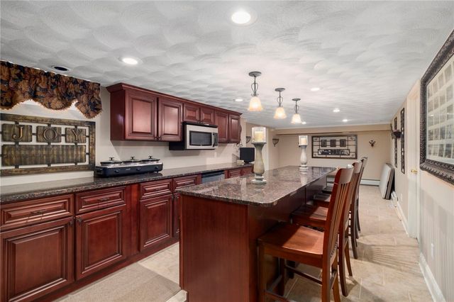 99 Blackstone Avenue, Warwick, RI 02889