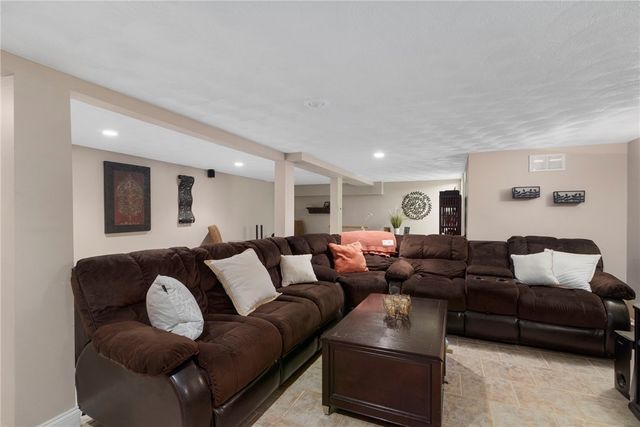 99 Blackstone Avenue, Warwick, RI 02889