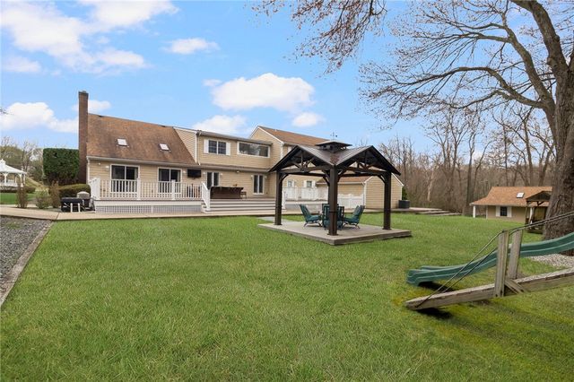 99 Blackstone Avenue, Warwick, RI 02889