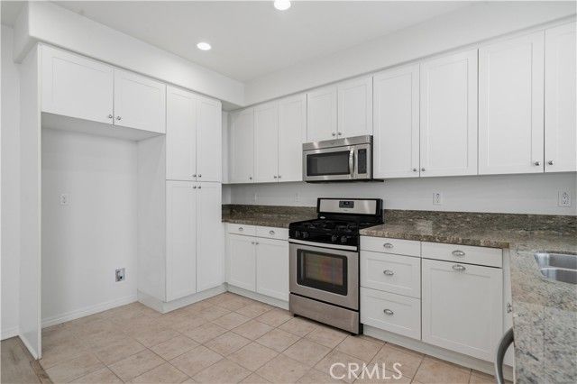 425 Colony Drive, Fullerton, CA 92832