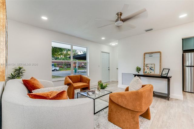 1164 NW 45th Ave, Lauderhill, FL 33313