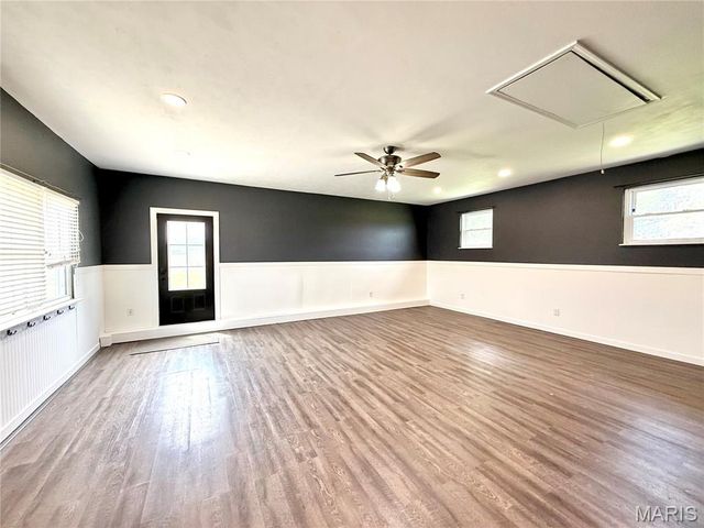 8757 US RT 50, Lebanon, IL 62254