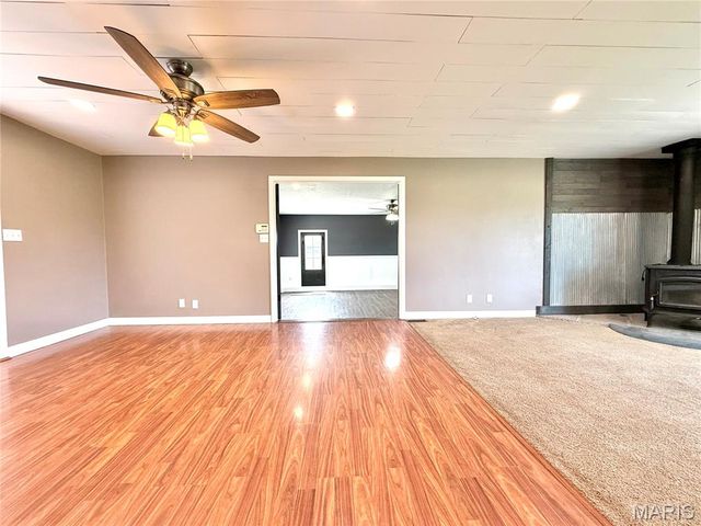 8757 US RT 50, Lebanon, IL 62254