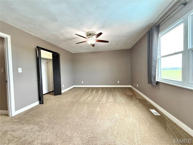 8757 US RT 50, Lebanon, IL 62254