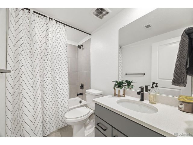 16526 Black Rose Cir, Parker, CO 80134