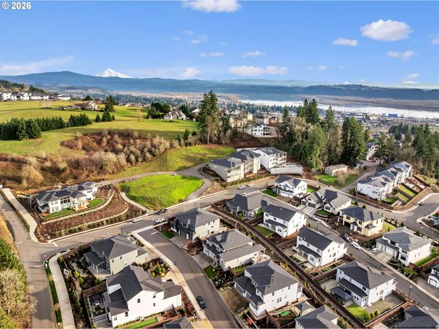 901 W MAGNOLIA Loop, Washougal, WA 98671