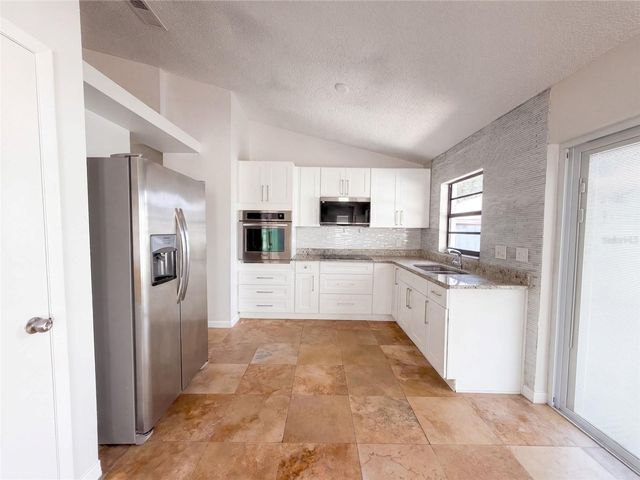 9507 LETTERSTONE COURT, Tampa, FL 33615