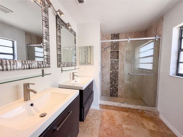 9507 LETTERSTONE COURT, Tampa, FL 33615