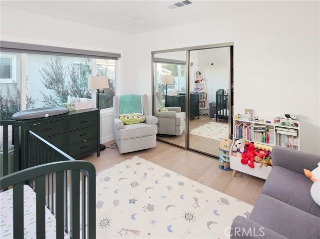 7413 Naylor, Los Angeles, CA 90045