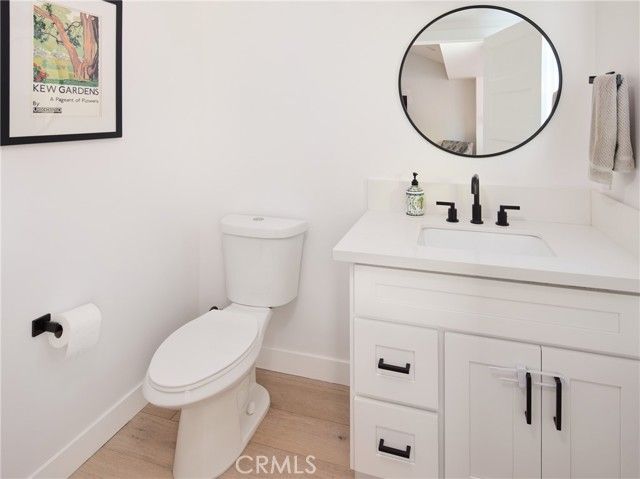 7413 Naylor, Los Angeles, CA 90045