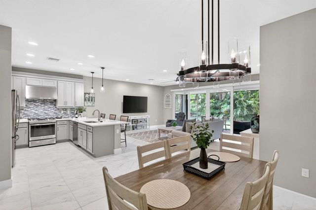 12762 SW Clear Water Way, Port St. Lucie, FL 34987