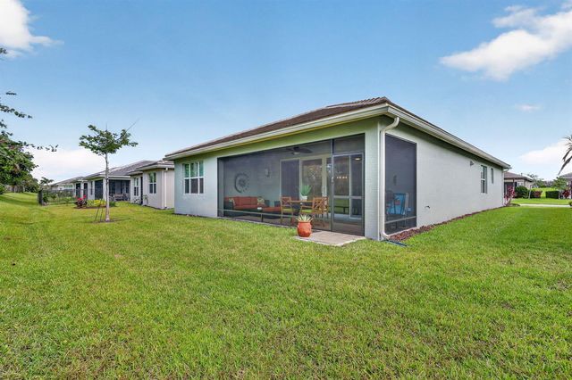 12762 SW Clear Water Way, Port St. Lucie, FL 34987