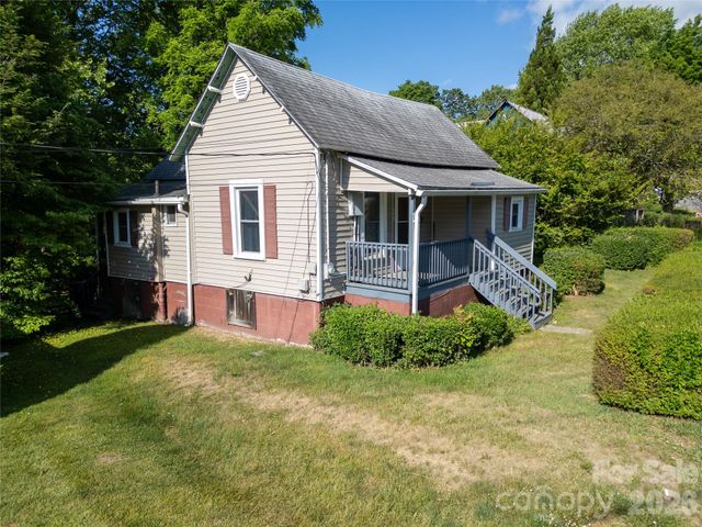 462 Walnut Street, Waynesville, NC 28786