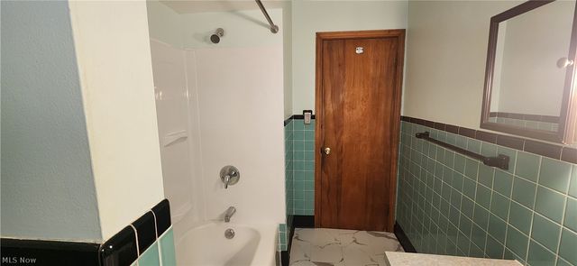 1616 Union Street, Cuyahoga Falls, OH 44221