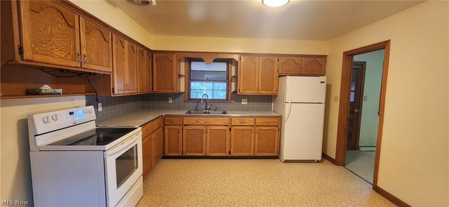 1616 Union Street, Cuyahoga Falls, OH 44221