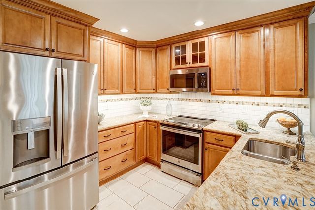 5017 Park Commons Loop, Glen Allen, VA 23059