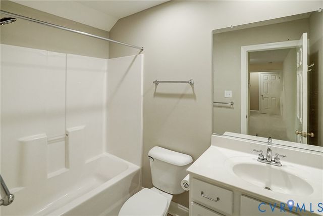 5017 Park Commons Loop, Glen Allen, VA 23059