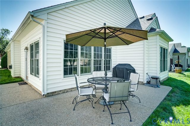 5017 Park Commons Loop, Glen Allen, VA 23059