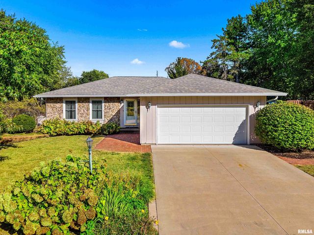 327 ARBOR VITAE Drive, Germantown Hills, IL 61548