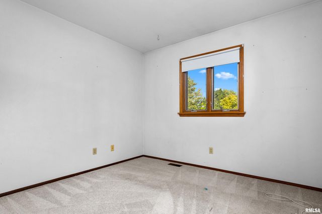 327 ARBOR VITAE Drive, Germantown Hills, IL 61548