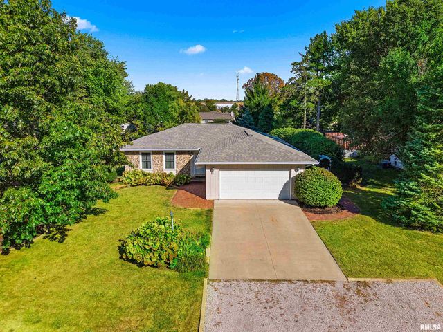 327 ARBOR VITAE Drive, Germantown Hills, IL 61548