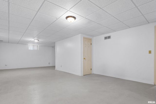 327 ARBOR VITAE Drive, Germantown Hills, IL 61548