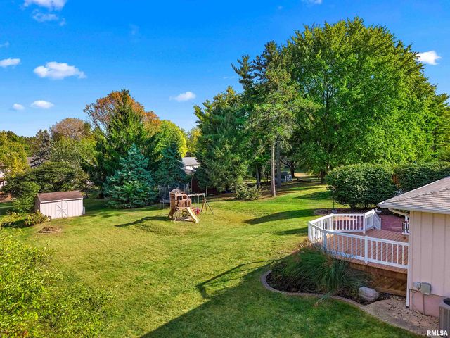 327 ARBOR VITAE Drive, Germantown Hills, IL 61548