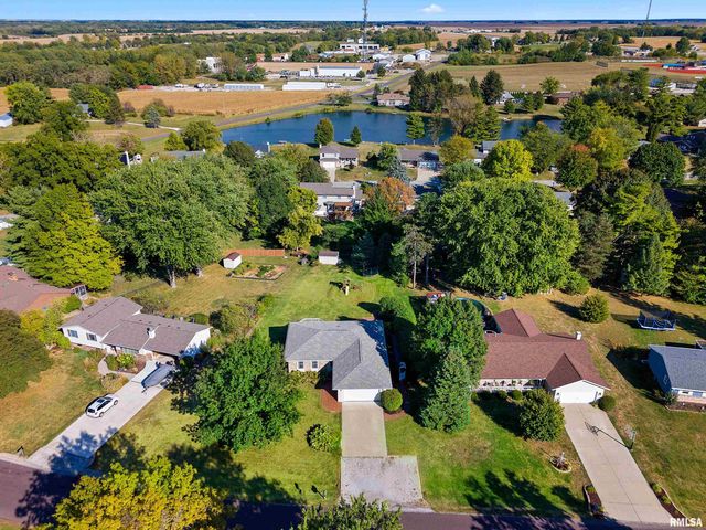 327 ARBOR VITAE Drive, Germantown Hills, IL 61548