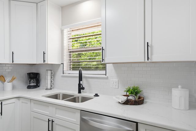 1309 Sunshine Drive, Crestview, FL 32539