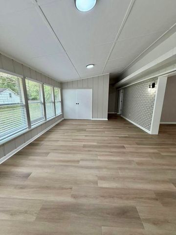 1309 Sunshine Drive, Crestview, FL 32539