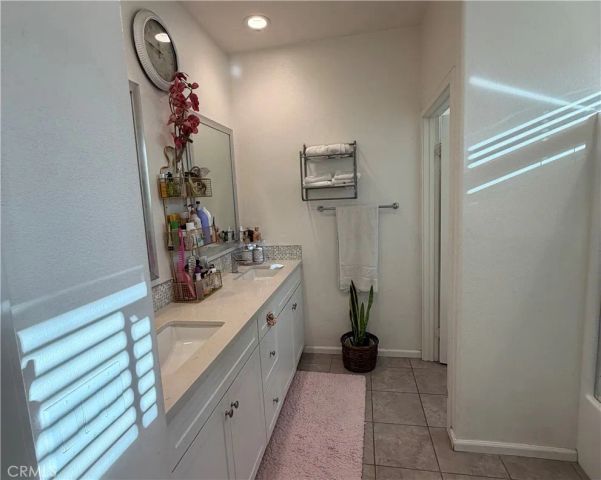 10349 Diamond Way, Pacoima, CA 91331