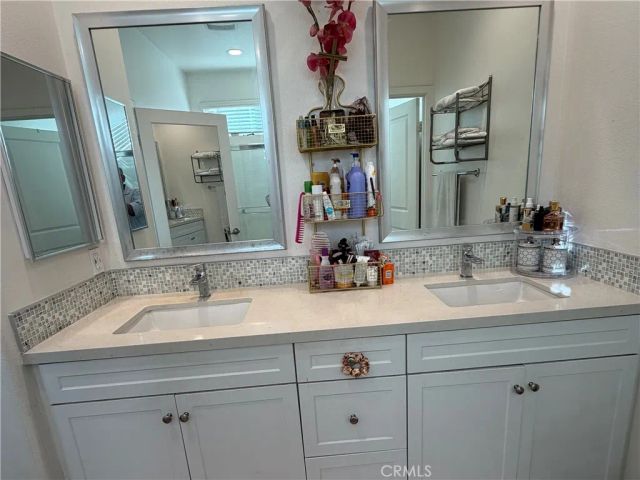 10349 Diamond Way, Pacoima, CA 91331