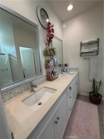 10349 Diamond Way, Pacoima, CA 91331