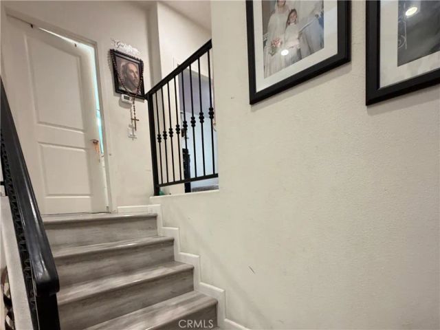 10349 Diamond Way, Pacoima, CA 91331