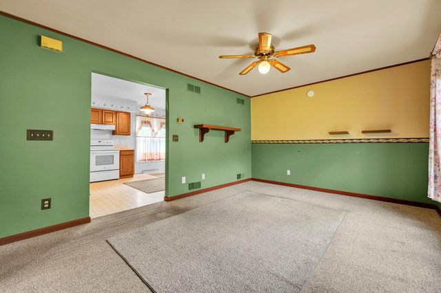 4031 PRICETOWN RD, Fleetwood, PA 19522