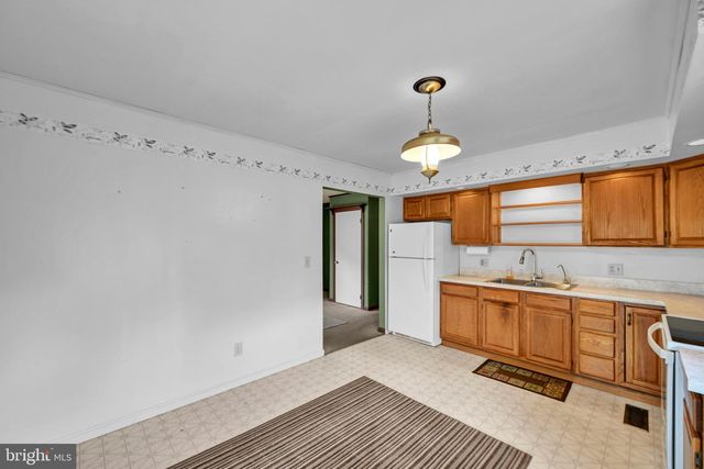 4031 PRICETOWN RD, Fleetwood, PA 19522