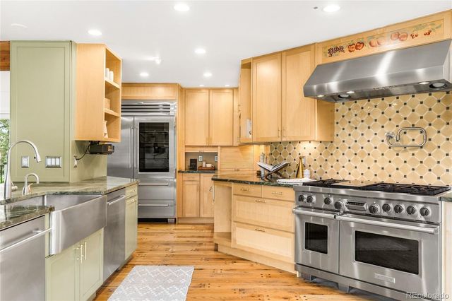 6 Carriage Lane, Cherry Hills Village, CO 80121