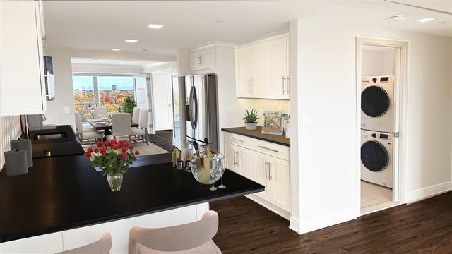 555 S Old Woodward Avenue Unit: 609, Birmingham, MI 48009