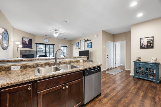 414 Churchill Dr, North Liberty, IA 52317