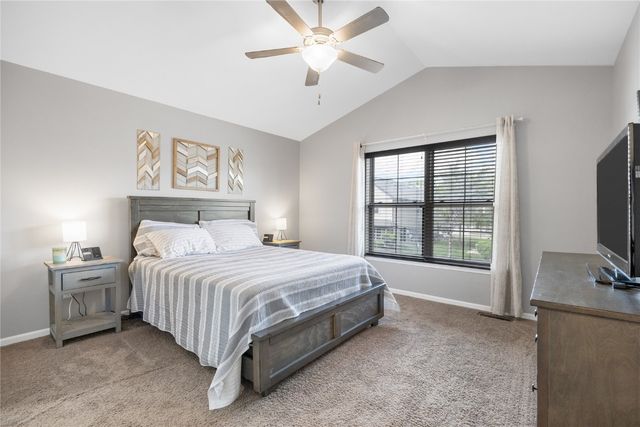 414 Churchill Dr, North Liberty, IA 52317