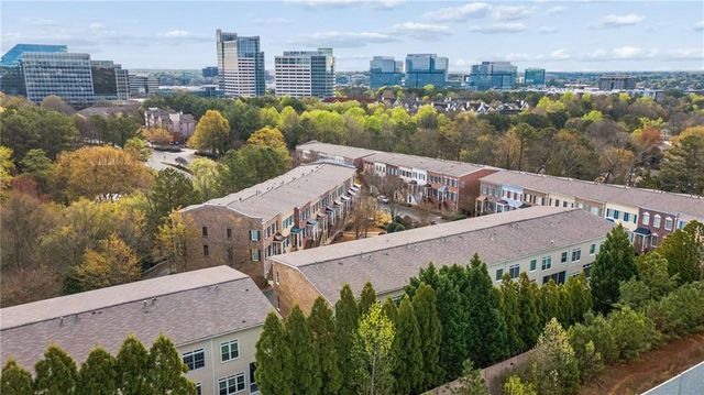 941 Persimmon Point, Atlanta, GA 30328