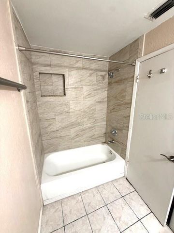 14210 VILLAGE VIEW DRIVE, Tampa, FL 33624