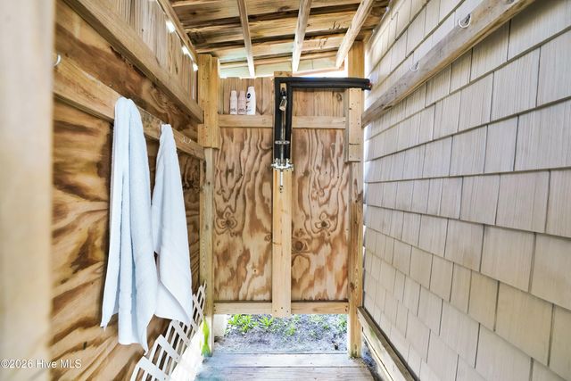 1018 W Dolphin Drive, Oak Island, NC 28465