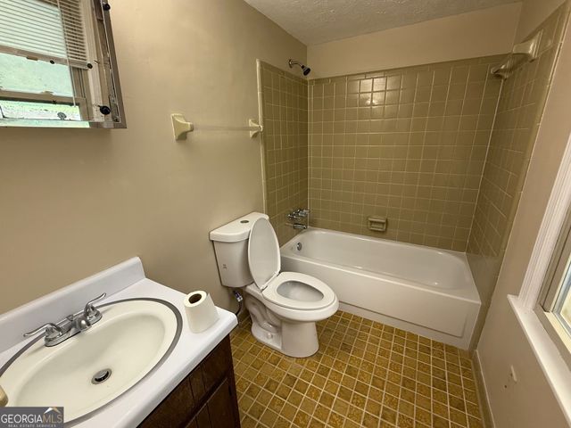 2691 Falcon Ridge Drive, Grayson, GA 30017